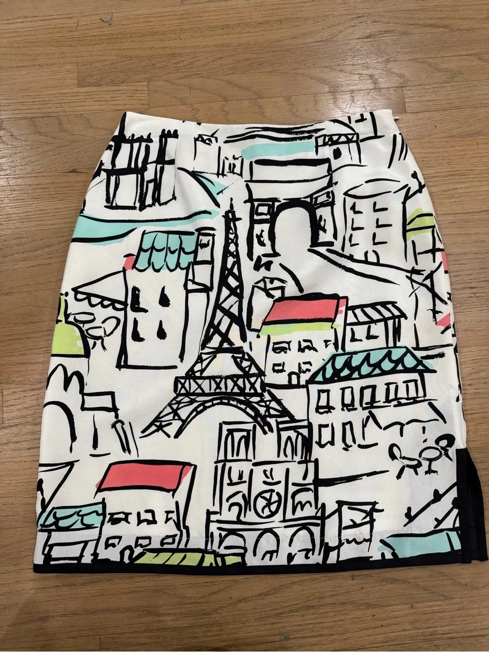 100% silk Olivia and Grace Women's White Paris Print Pencil Skirt